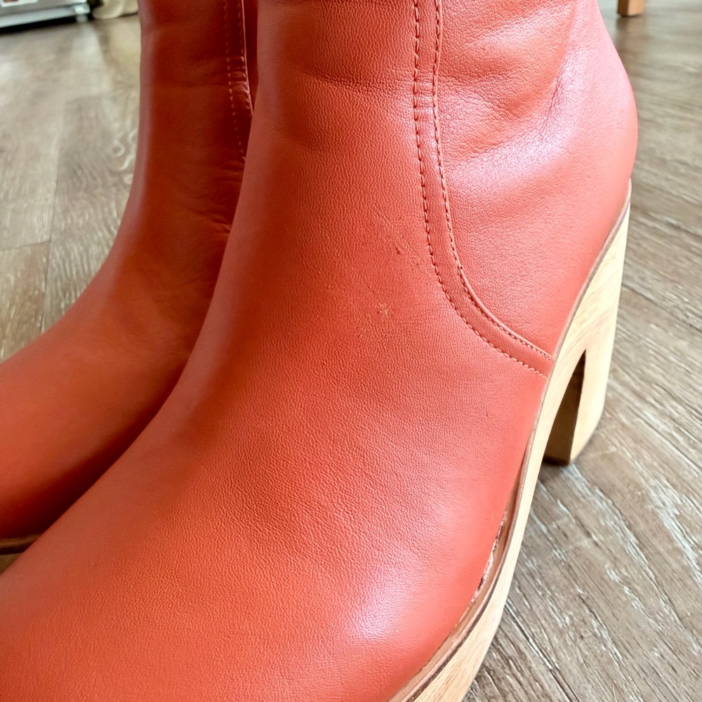 Charlotte Stone Paz Clog Boot in Sienna (9) - Picture 4 of 7